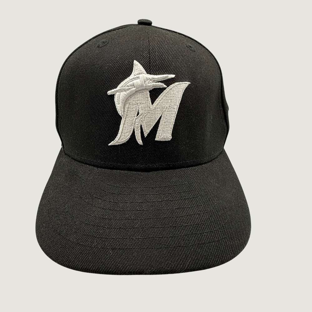 New Era 59FIFTY Miami Marlins Fitted Hat Black White MLB Cap Size 7 1/4